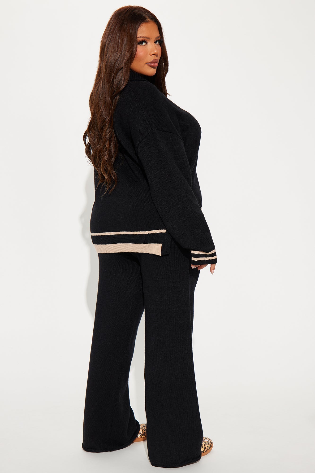 Oh So Comfy Sweater Pant Set - Black/combo
