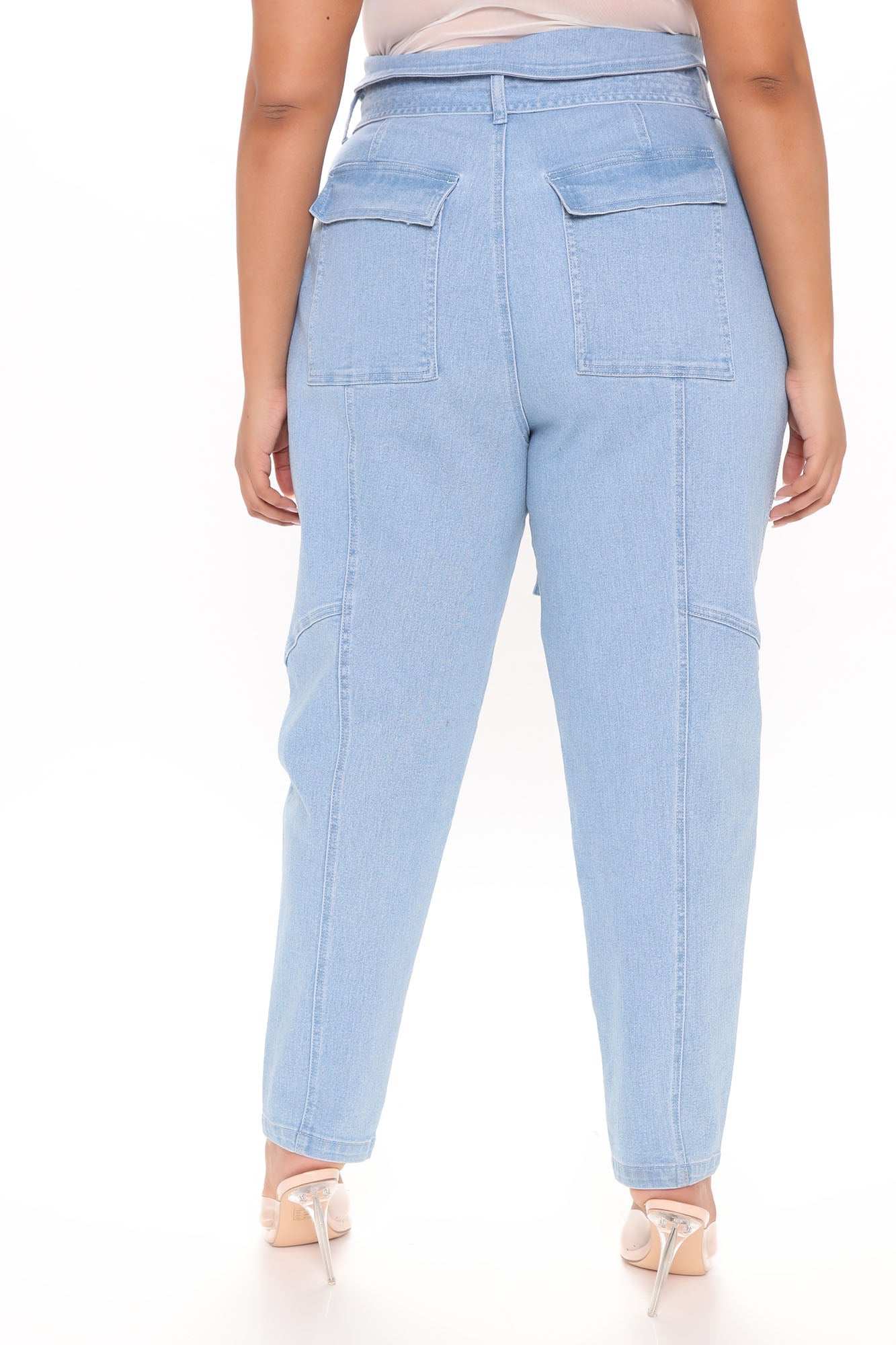 Love The Feeling Balloon Mom Jeans - Light Blue Wash