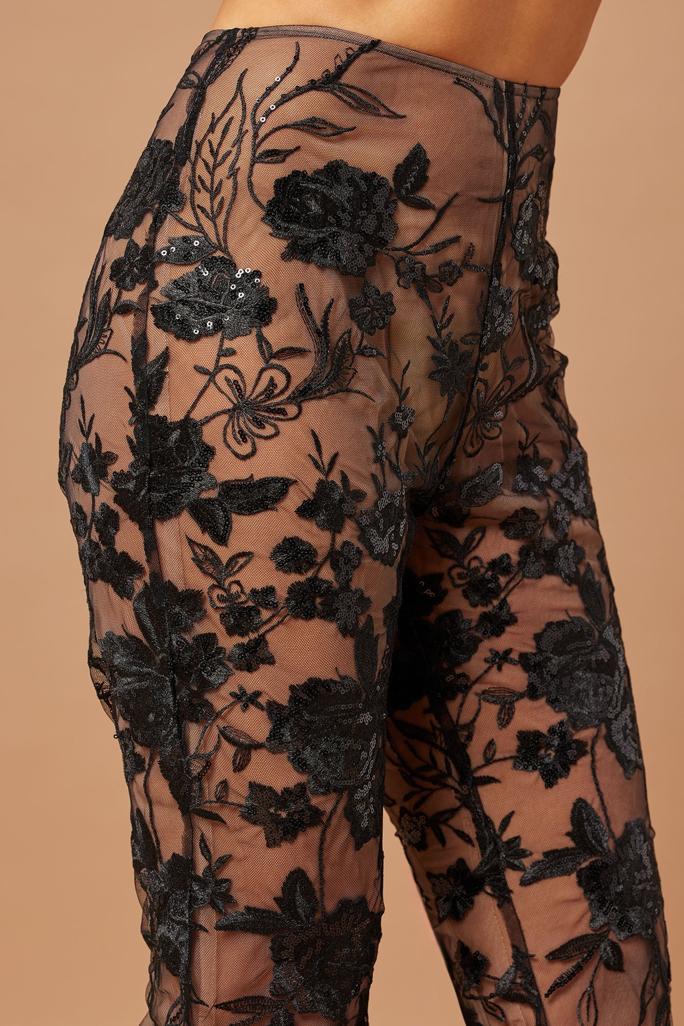 Vera Sequin Embroidered Pant - Black