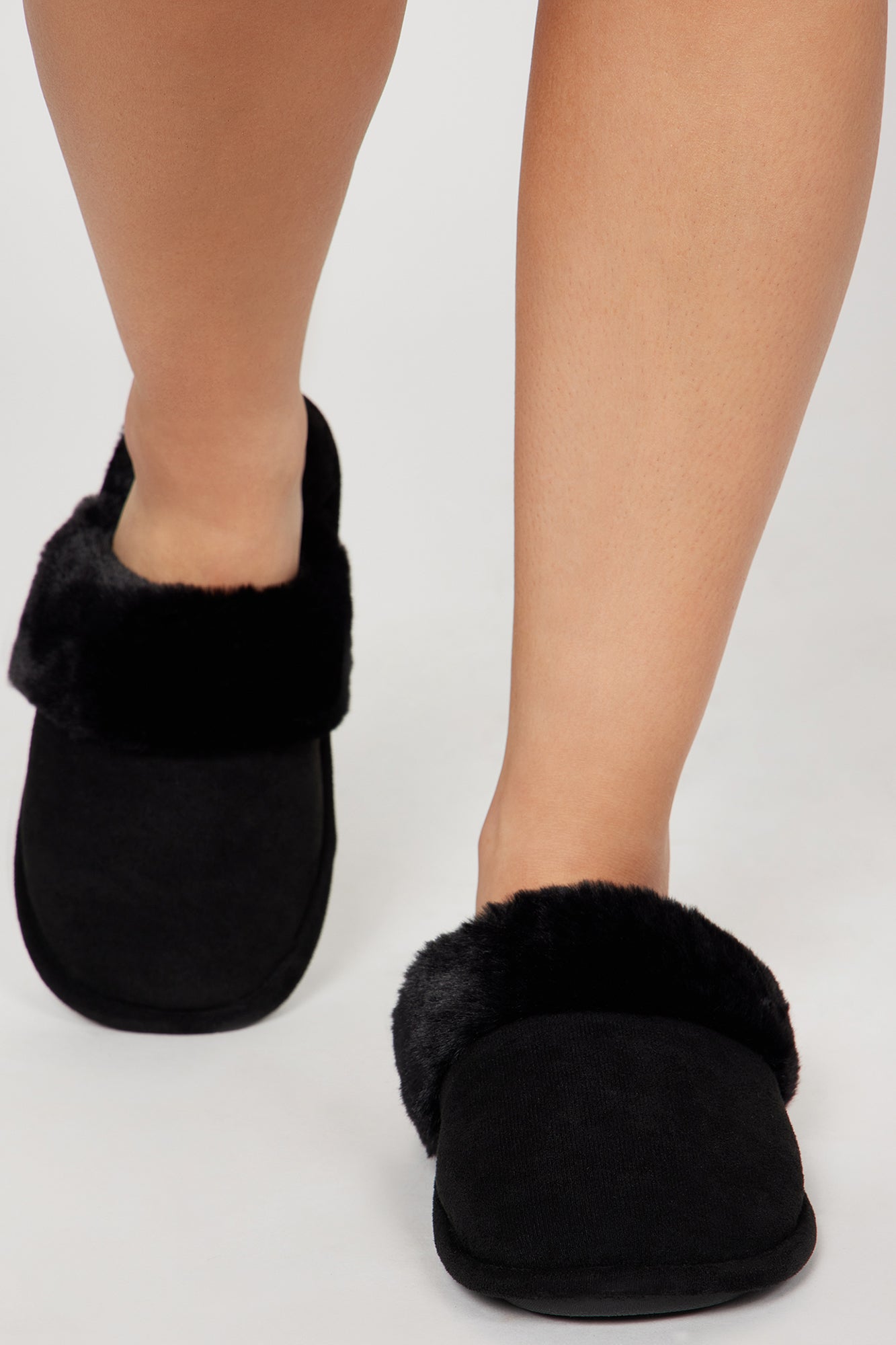 Hanging With You Slippers - Black