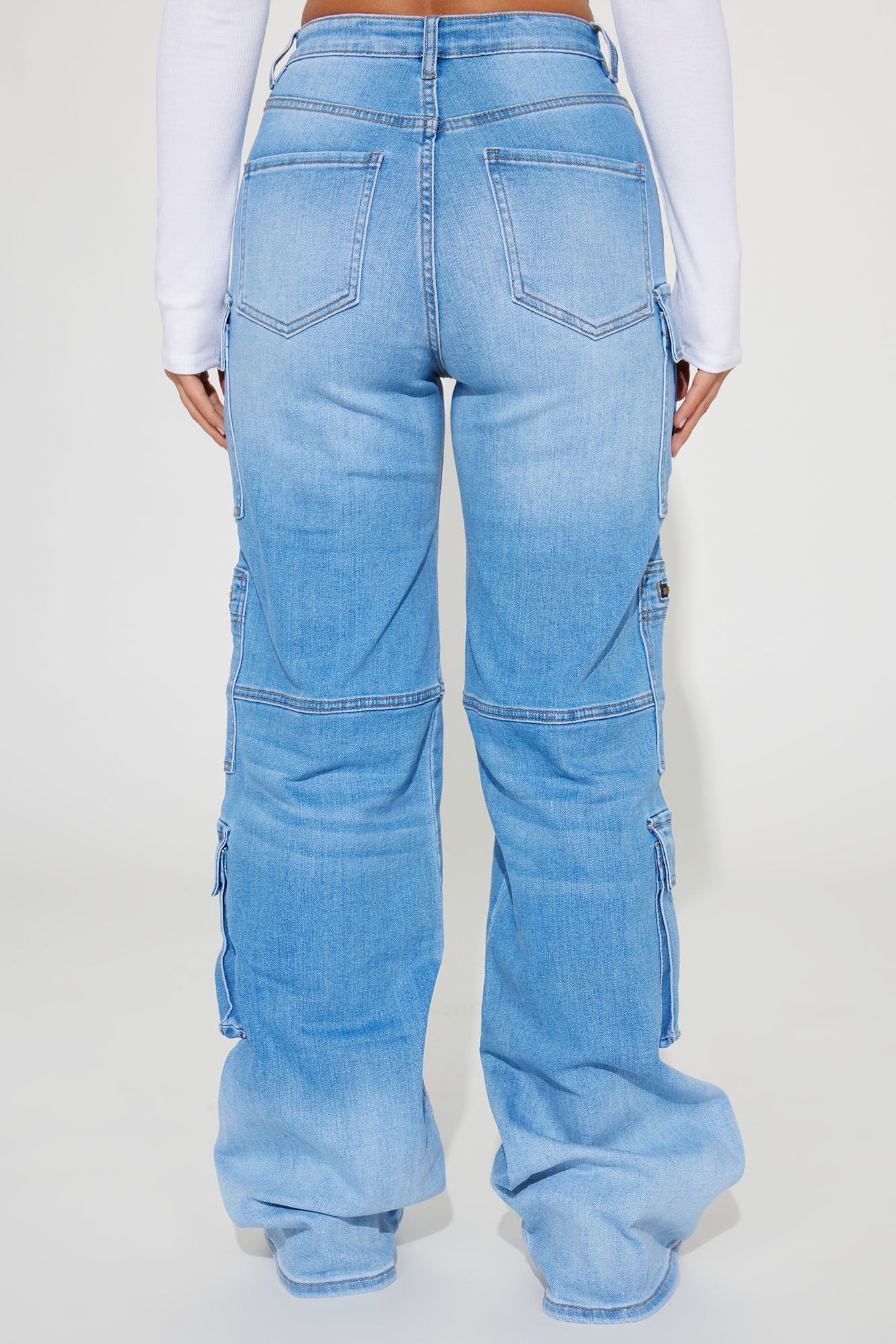 Back Talking Stretch Straight Cargo Jeans - Medium Wash