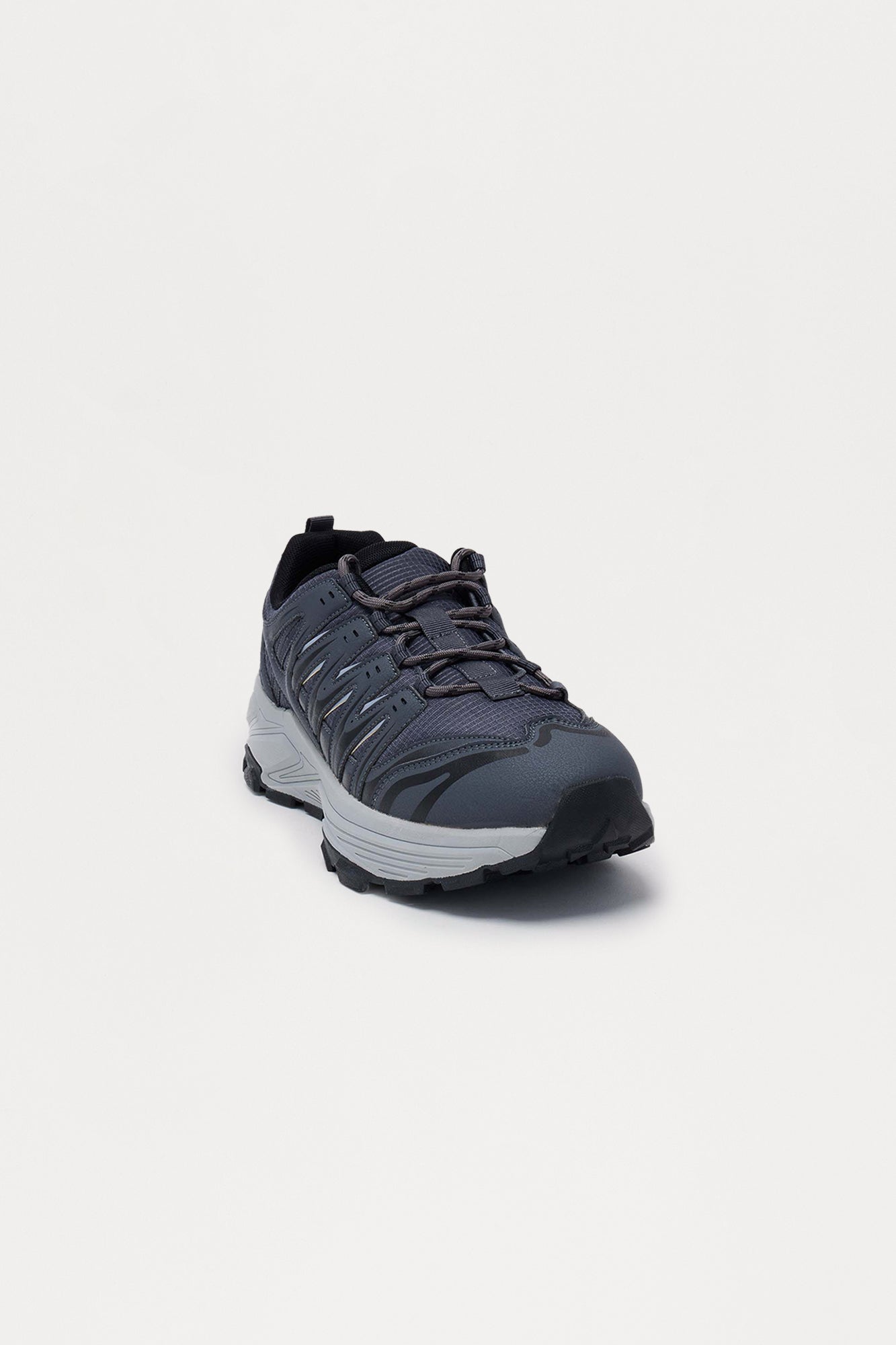 On The Run Low Top Sneaker - Charcoal