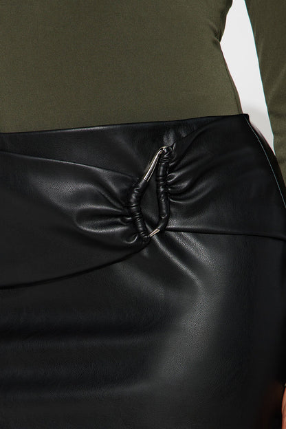 GNO Vibes Hardware Faux Leather Micro Mini Skort - Black