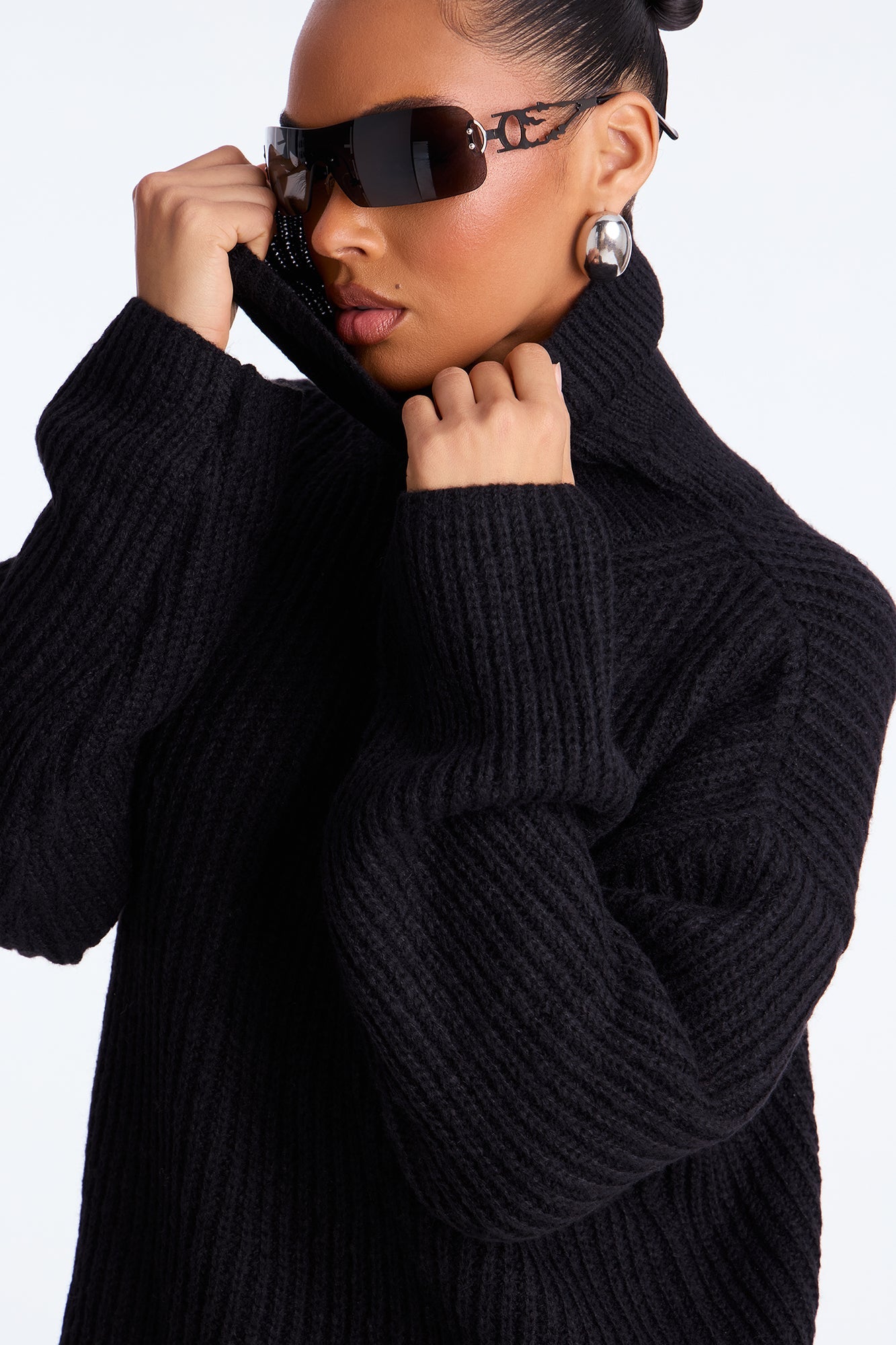 Jacklyn Turtle Neck Sweater - Black