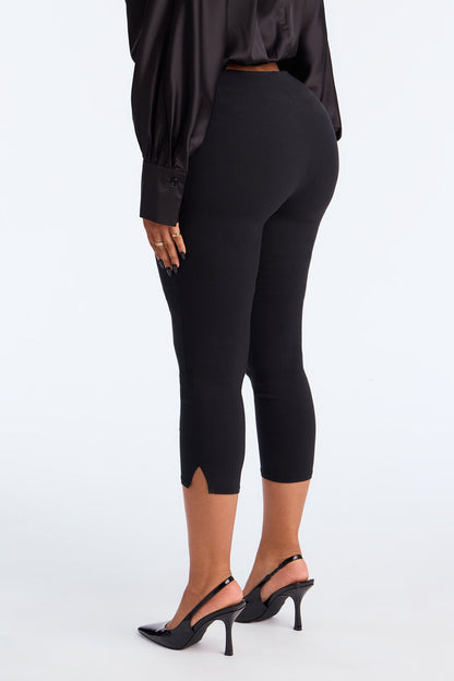 Sadie Millennium Mid Rise Capri Pant 23″ - Black