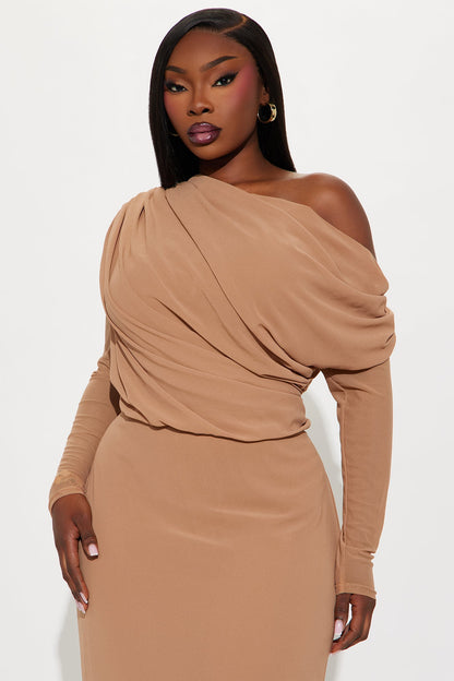 Daniella Floral Applique Chiffon Maxi Dress - Mocha