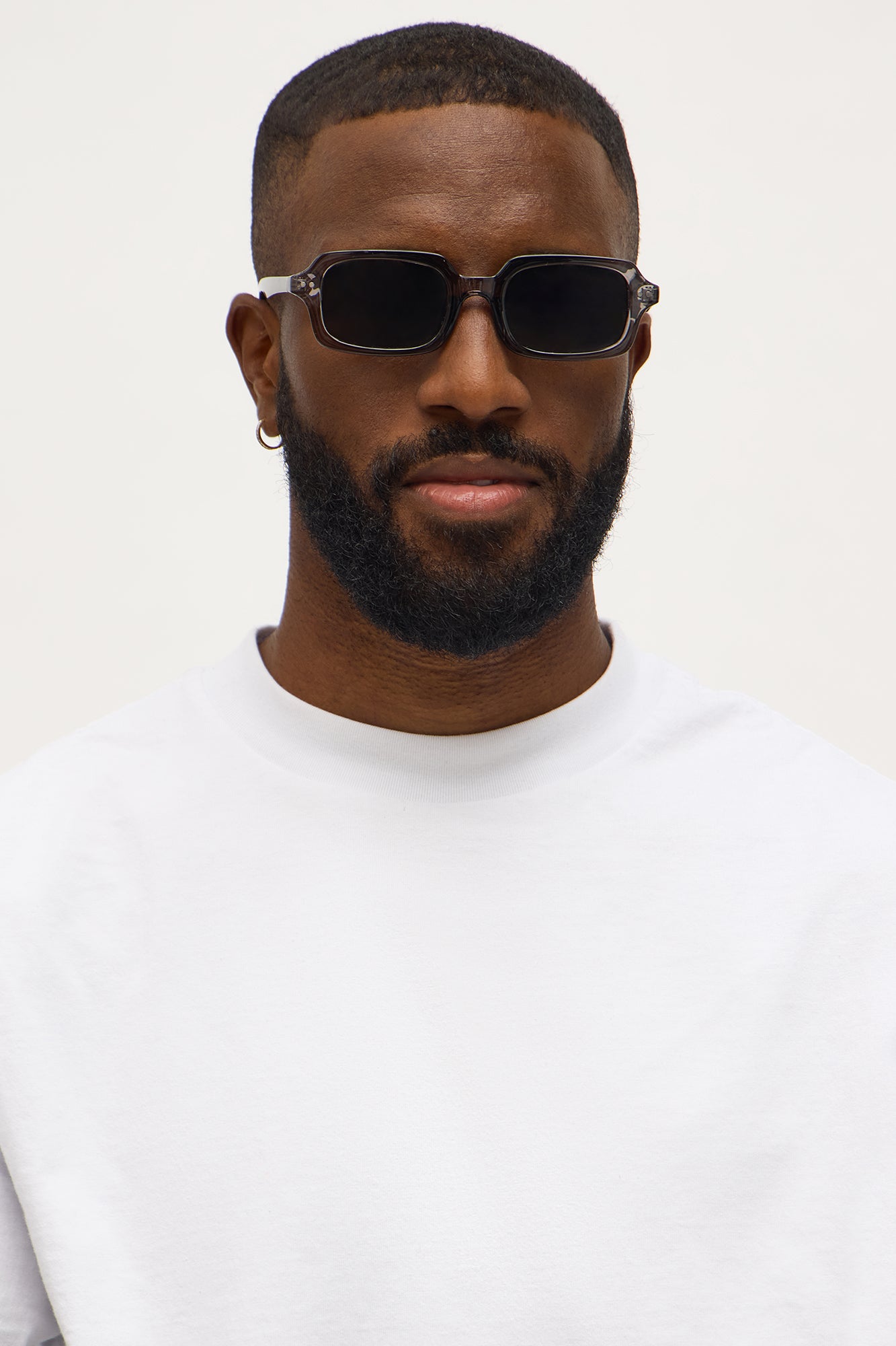 Elusive Round Crystal Frame Color Lens Sunglasses - Grey