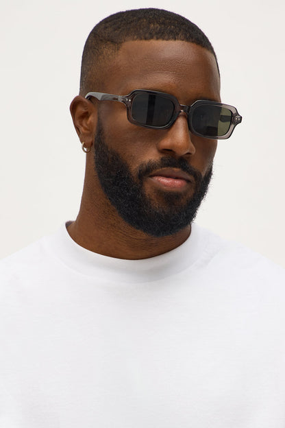 Elusive Round Crystal Frame Color Lens Sunglasses - Grey