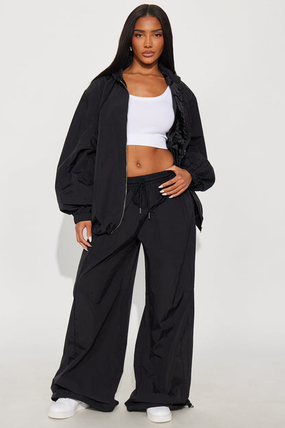 First Class Windbreaker Jogger - Black