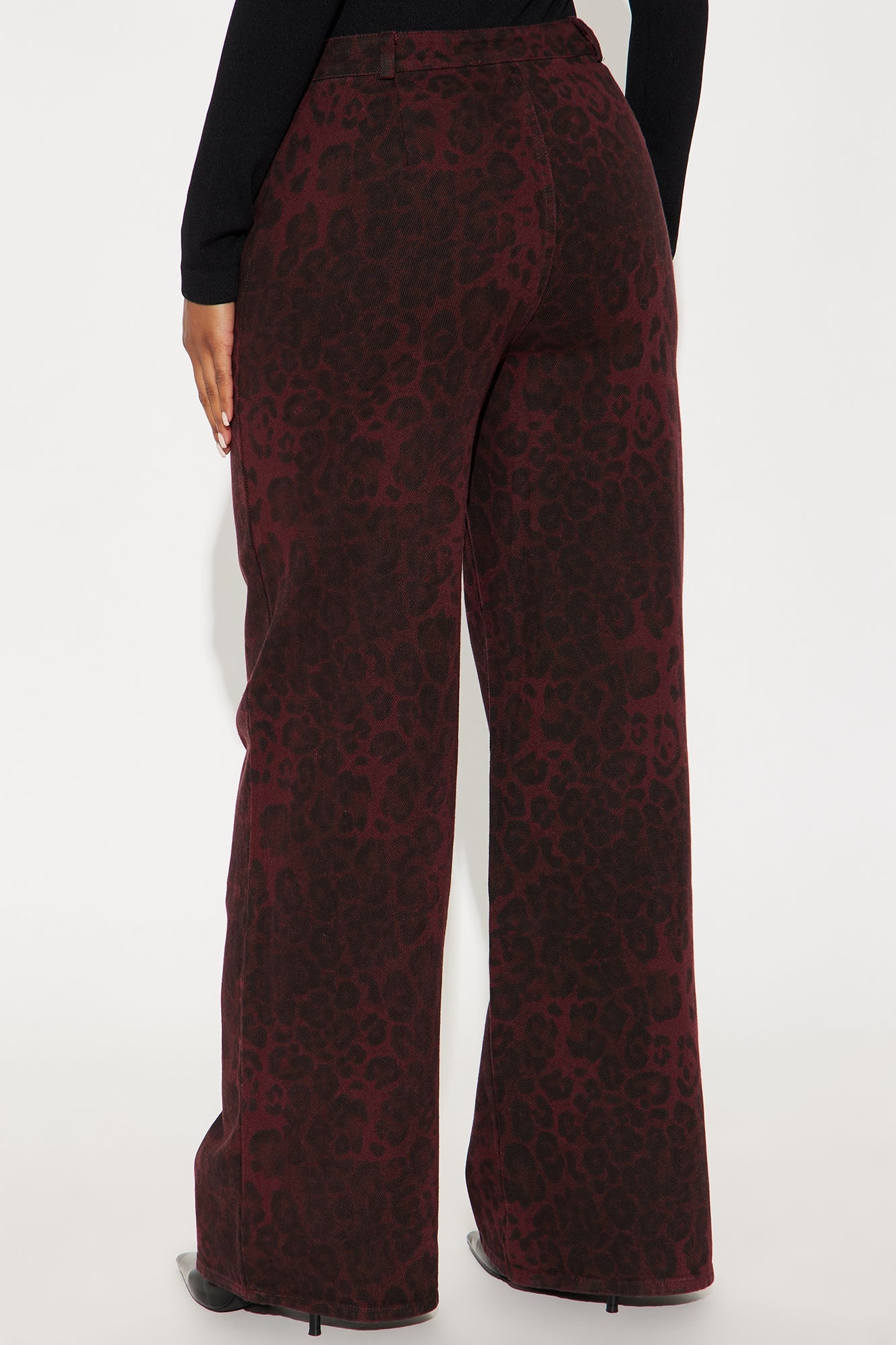 For The Drama Leopard Wide Leg Pant 32″ - Burgundy