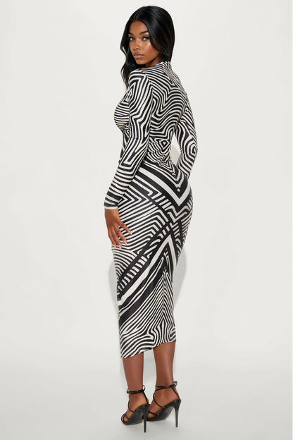 Janelle Long Sleeve Midi Dress - Black/White