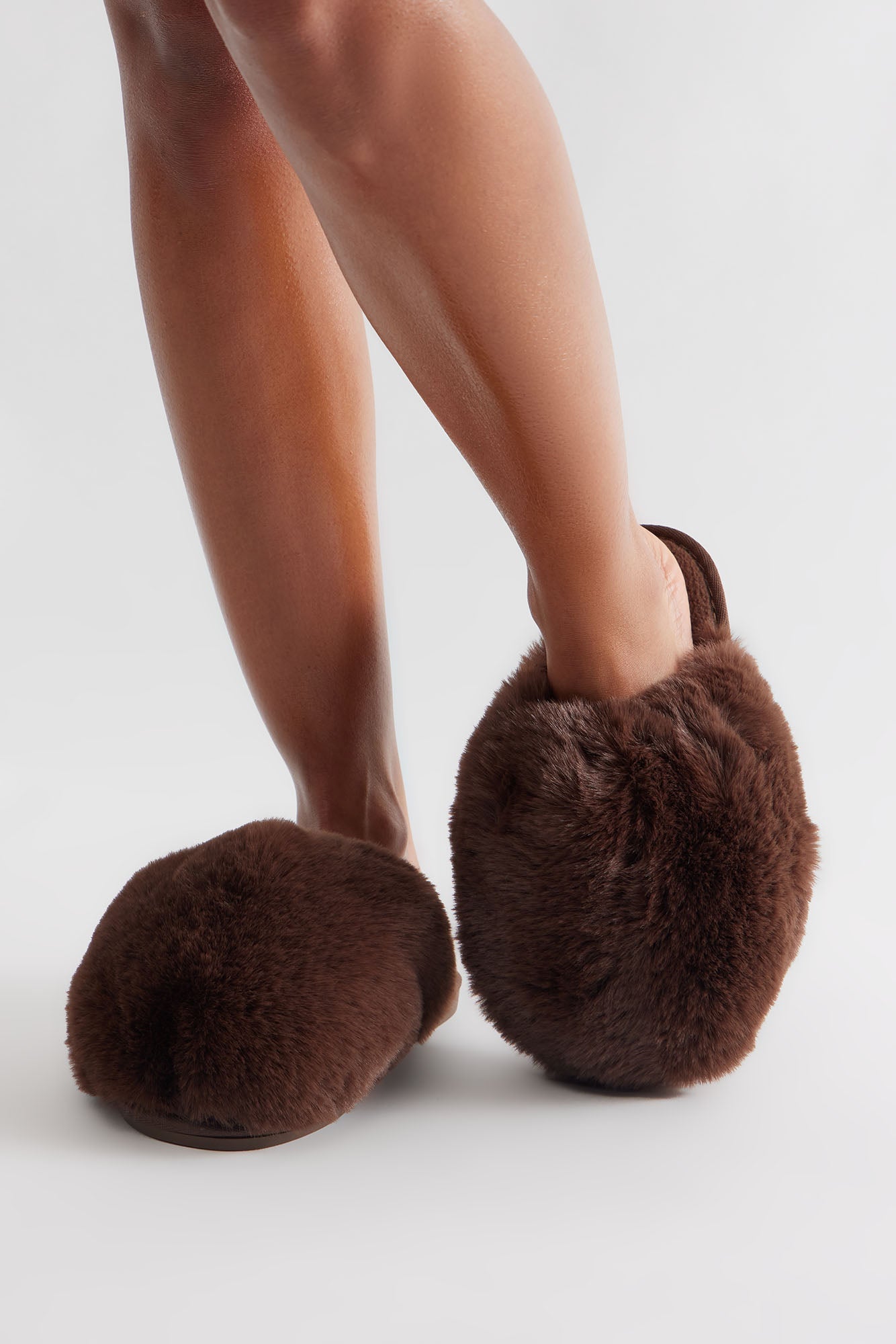 Buzz Faux Fur Slippers - Brown