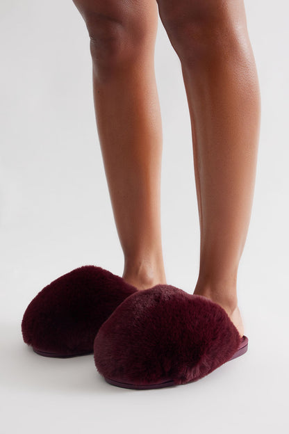 Buzz Faux Fur Slippers - Wine