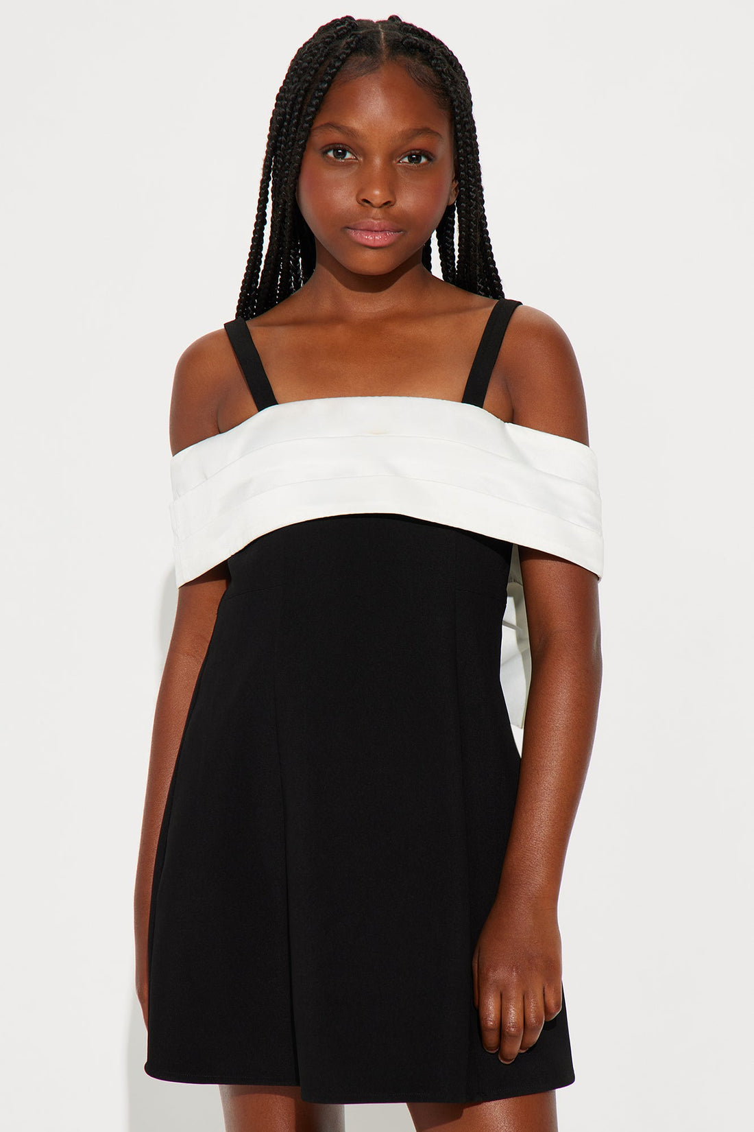 Mini Elegant Night Dress - Black/White