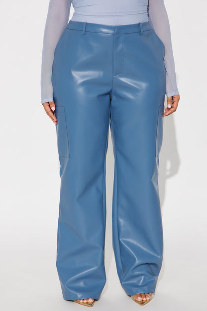 In A Flirty Mood Mid Rise Faux Leather Straight Leg Pant 33 - Slate Blue