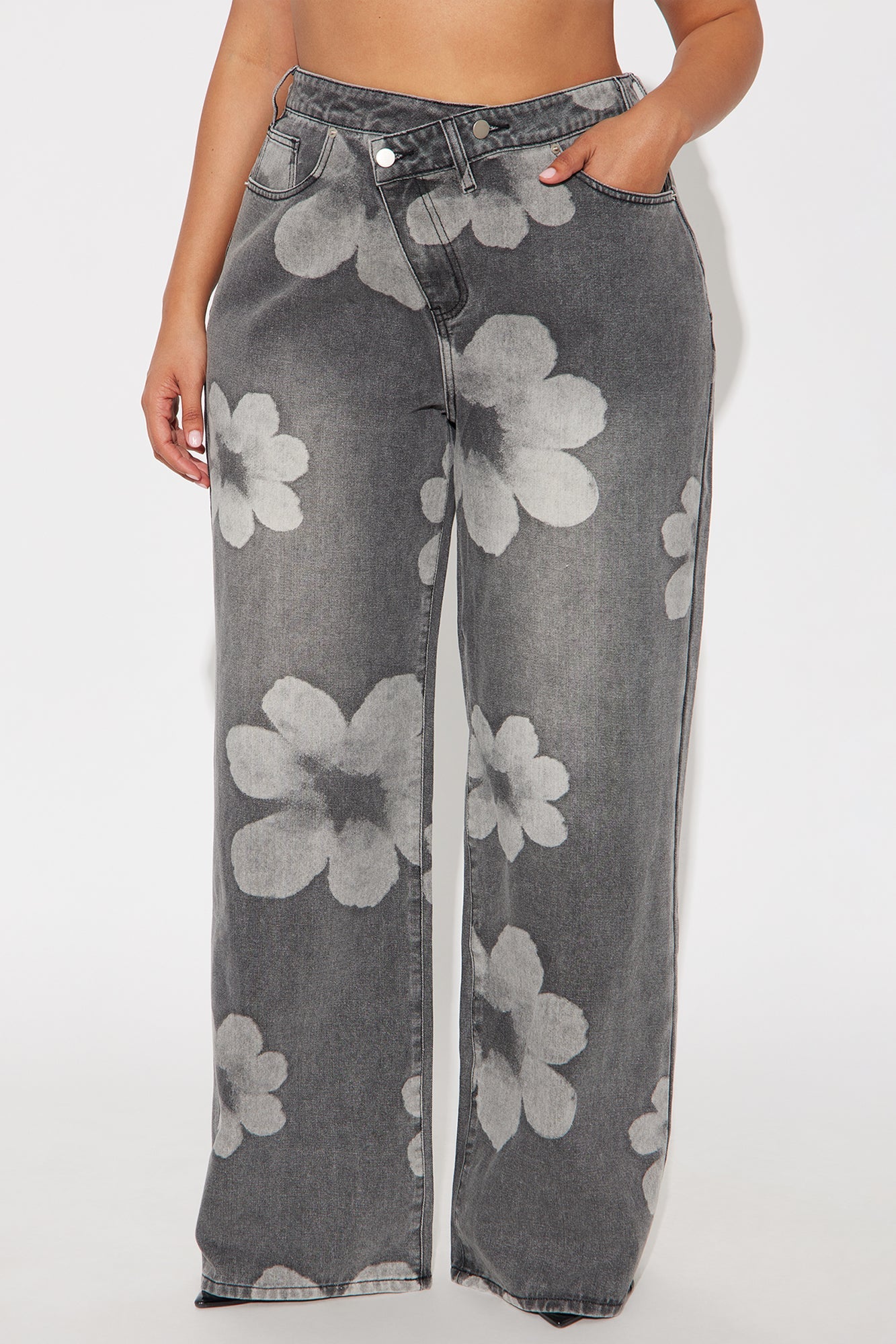 Born To Bloom Crossover Jeans - Grey