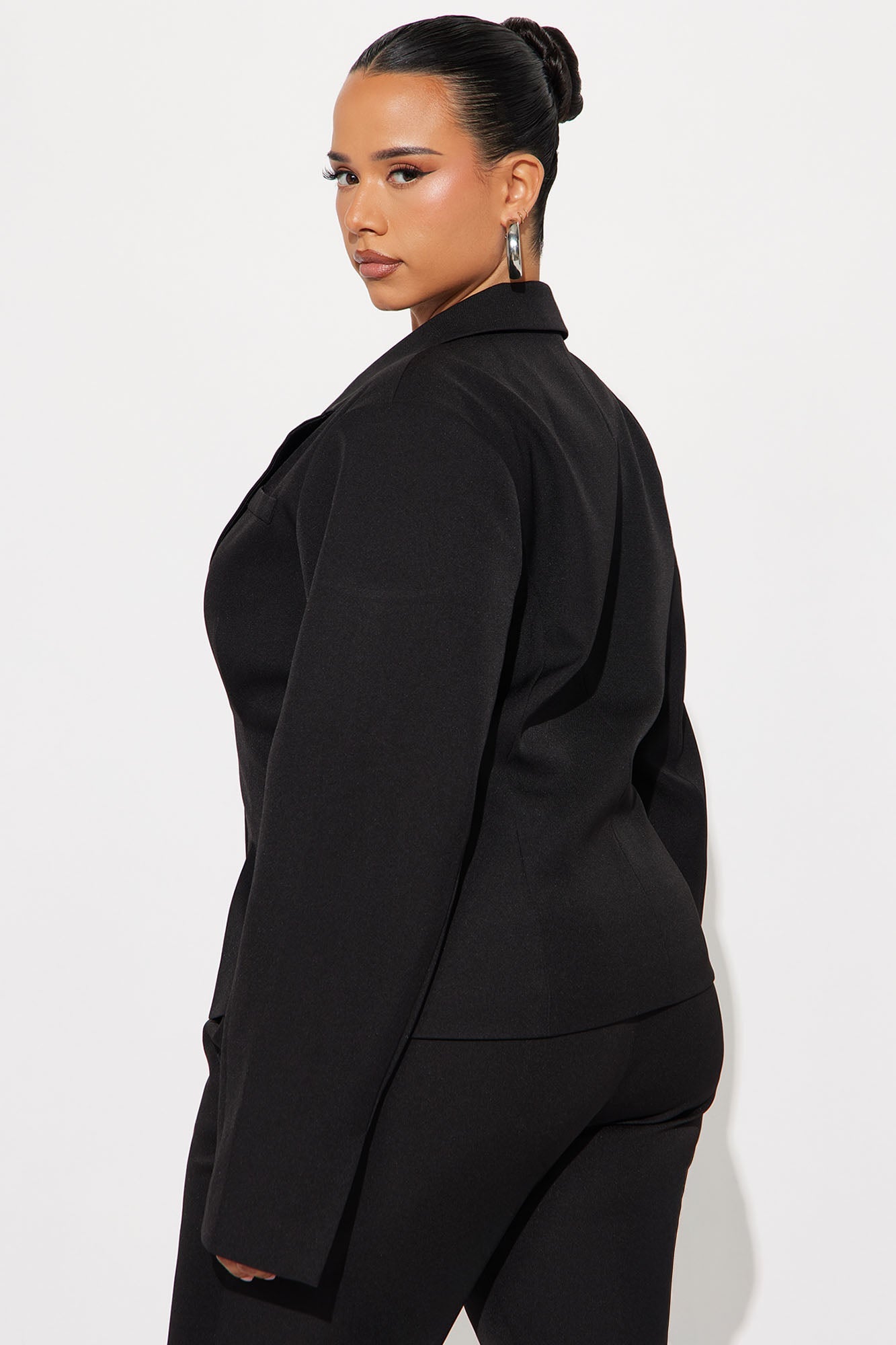 In The Moment Pleated Blazer - Black