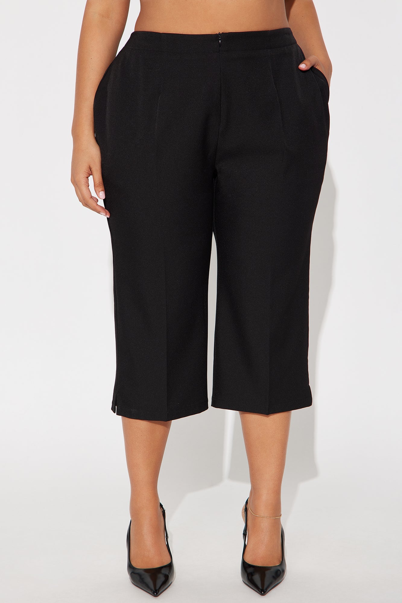 In The Moment Capri Trouser Pant 19″ - Black