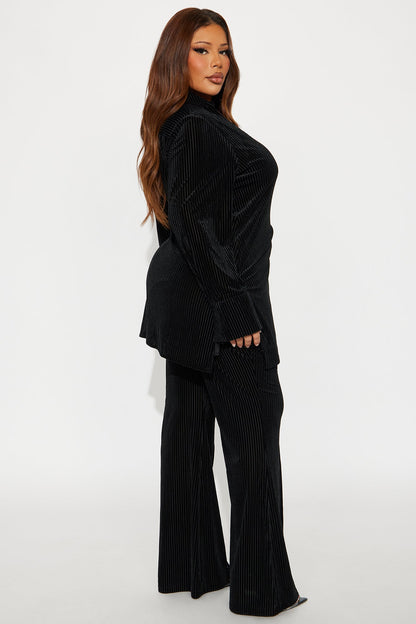 Too Early To Tell Velvet Pant Set - Black