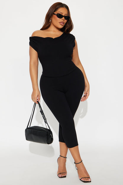 Delilah Snatched Off Shoulder Jumpsuit - Black