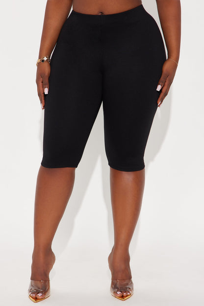 Echo Low Rise Ponte Capri Legging 14″ - Black