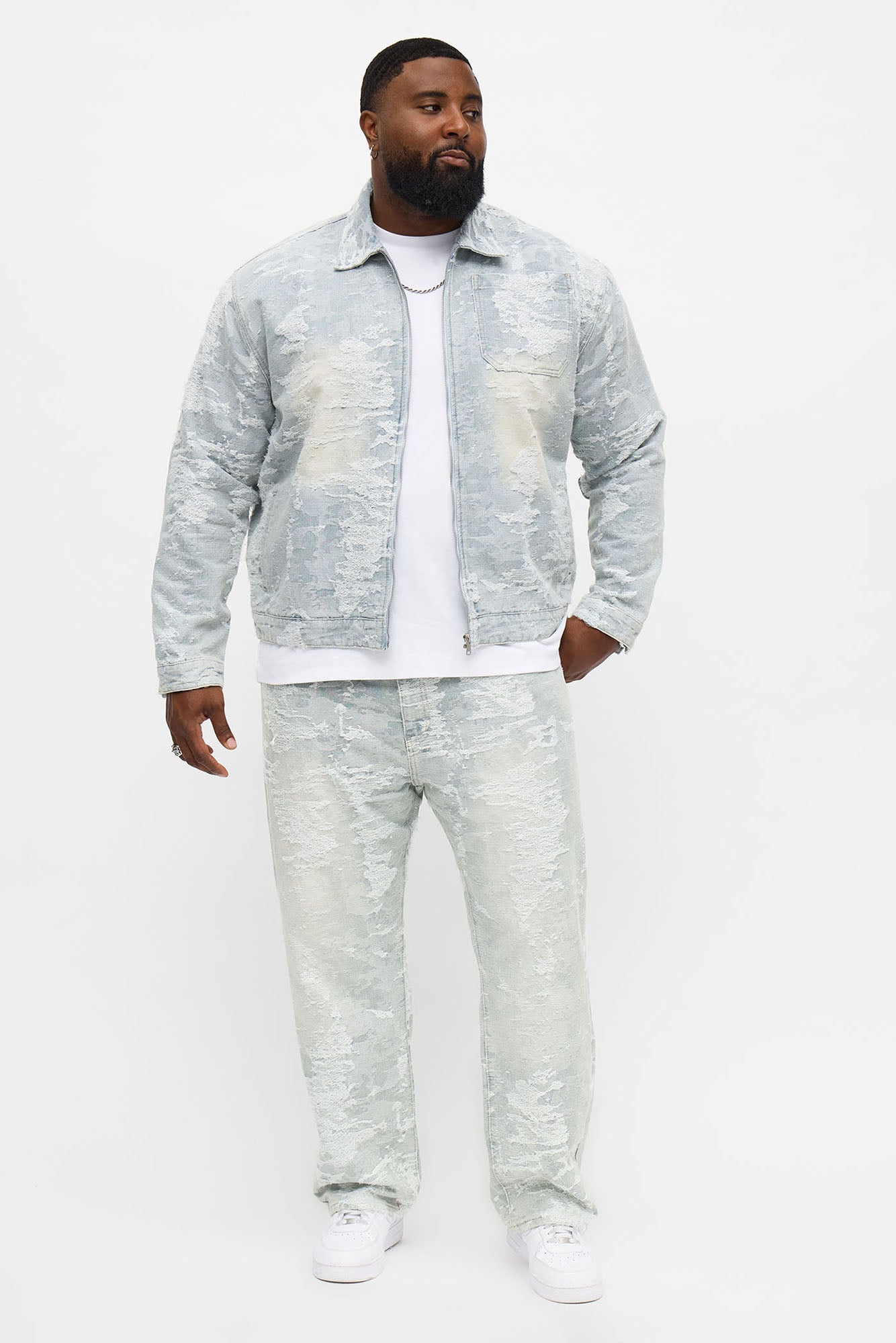 Cropped Fading In And Out Work Jacket - Light Wash