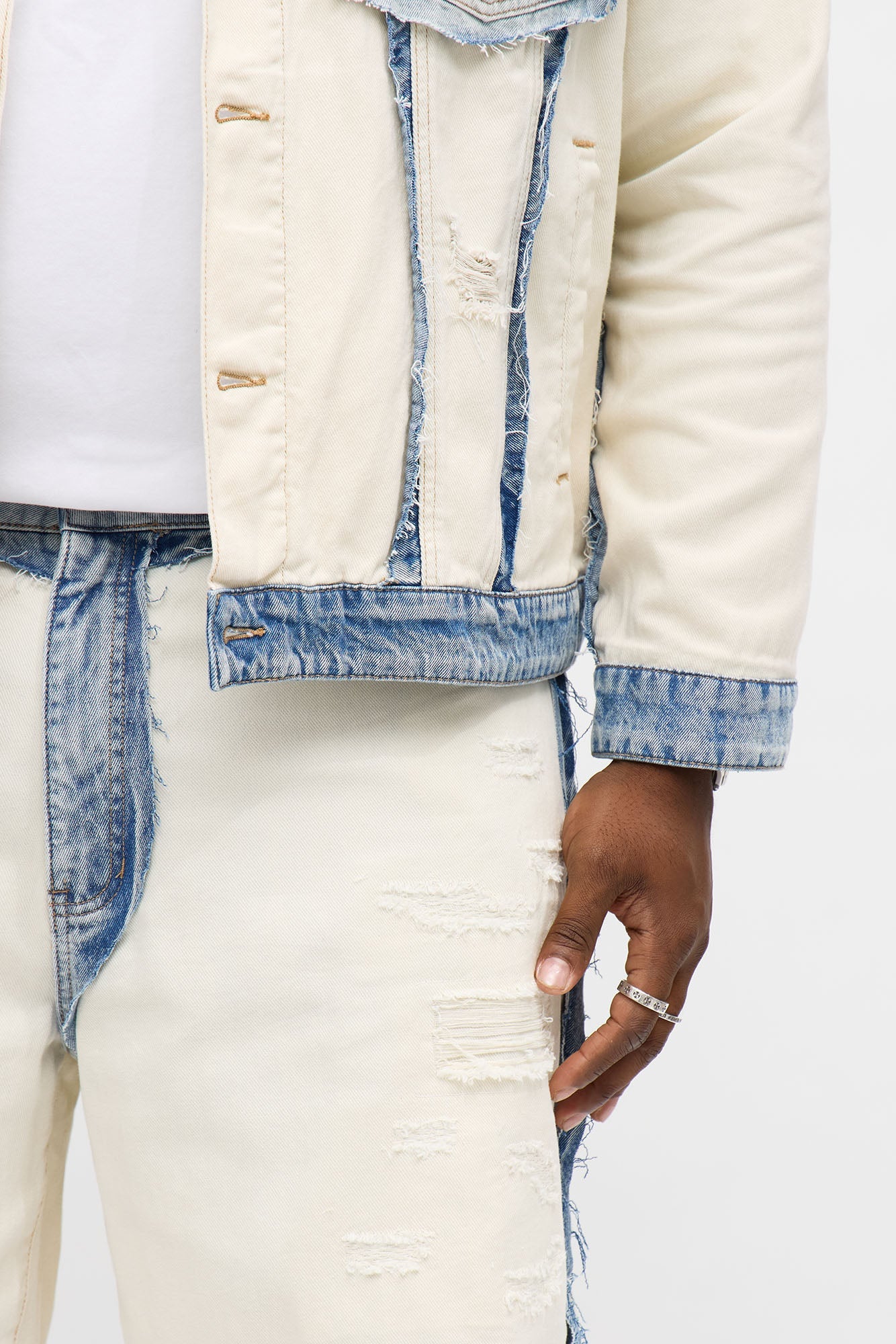Relaxed Benji Fray Denim Short - Off White/combo
