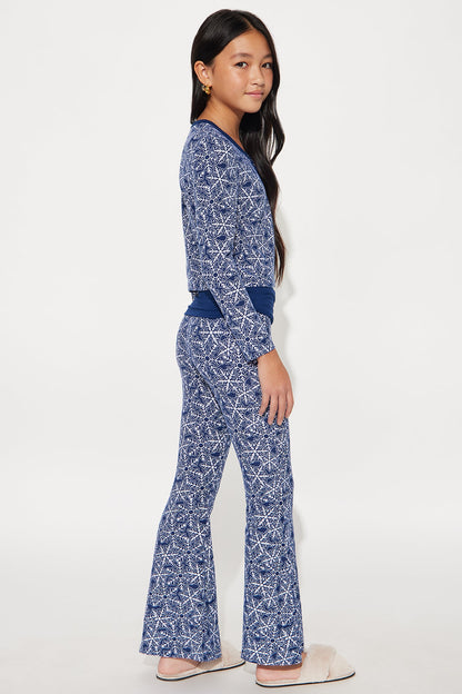 Mini Snowflakes Everywhere Long Sleeve Foldover Flare Leg Pant Set - Navy