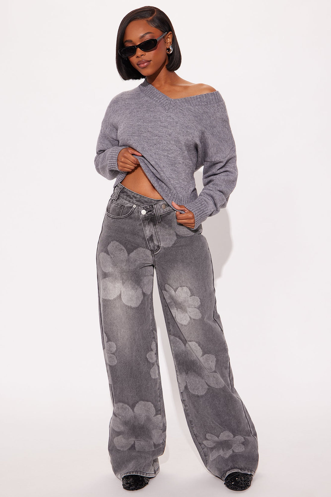 Born To Bloom Crossover Jeans - Grey