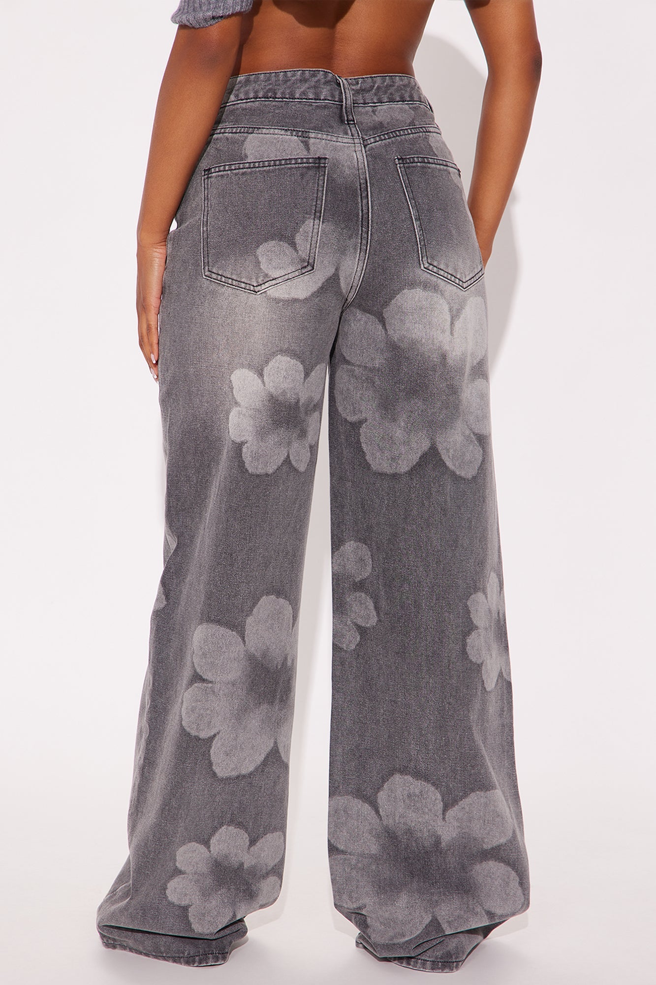 Born To Bloom Crossover Jeans - Grey