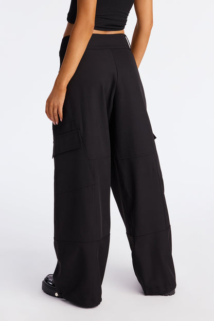 Vera Twill Cargo Jogger Pant 32″ - Black