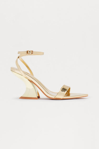 Darlie Faux Patent Novelty Wedges - Gold