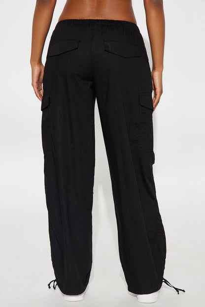 Street Smart Cargo Parachute Pant - Black