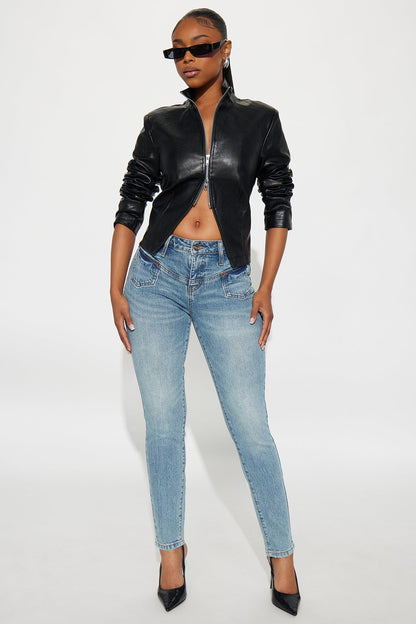 Feeling French Skinny Jeans - Medium Wash