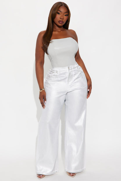 On The List Twill Rigid Wide Leg Metallic Pant 33 - White/Silver