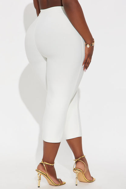 Jasmine Bandage Capri Pant - Ivory