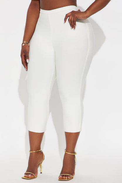 Jasmine Bandage Capri Pant - Ivory