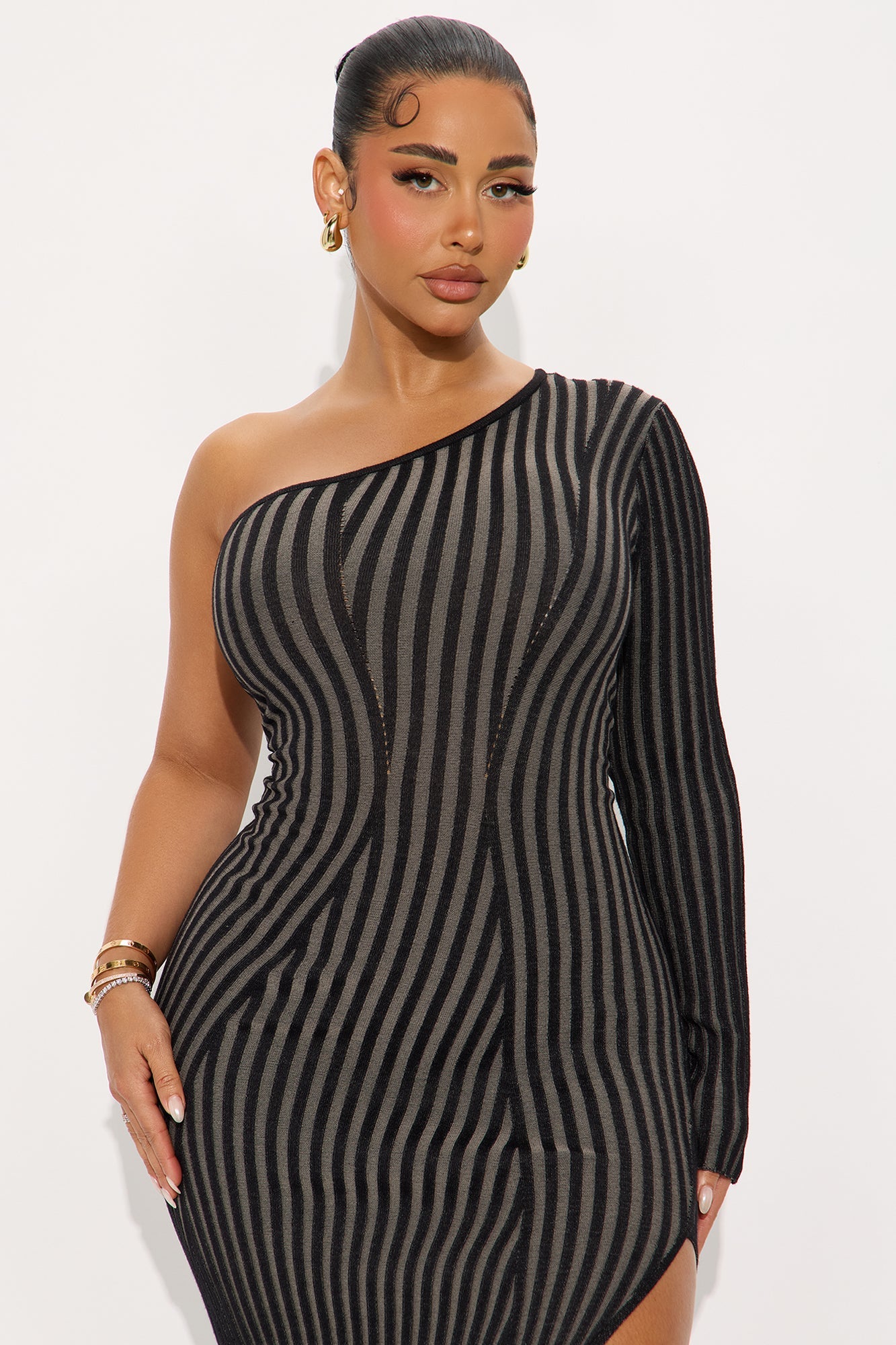 Never Late Sweater Maxi Dress - Black