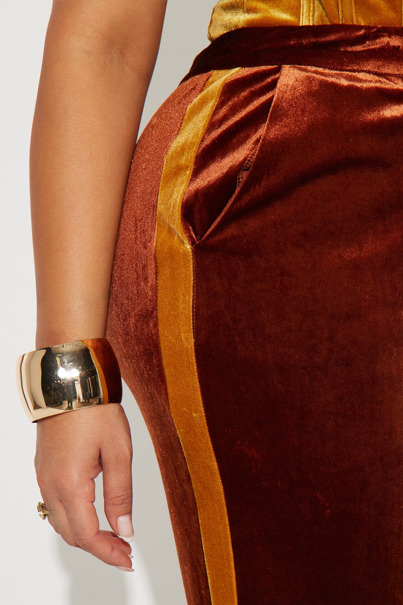 Nathalie Velvet Flare Leg Pant 33 - Brown/combo