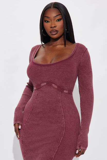 Sun Kiss Long Sleeve Mineral Wash Midi Dress - Wine