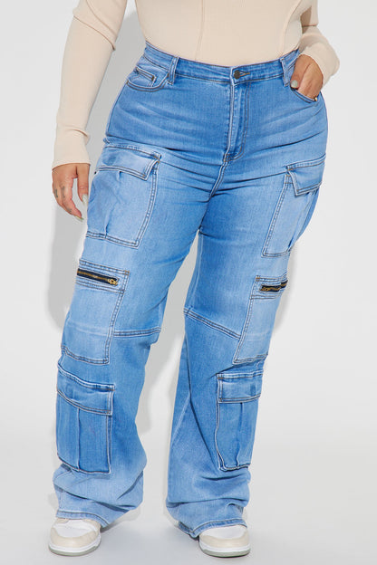 Back Talking Stretch Straight Cargo Jeans - Medium Wash