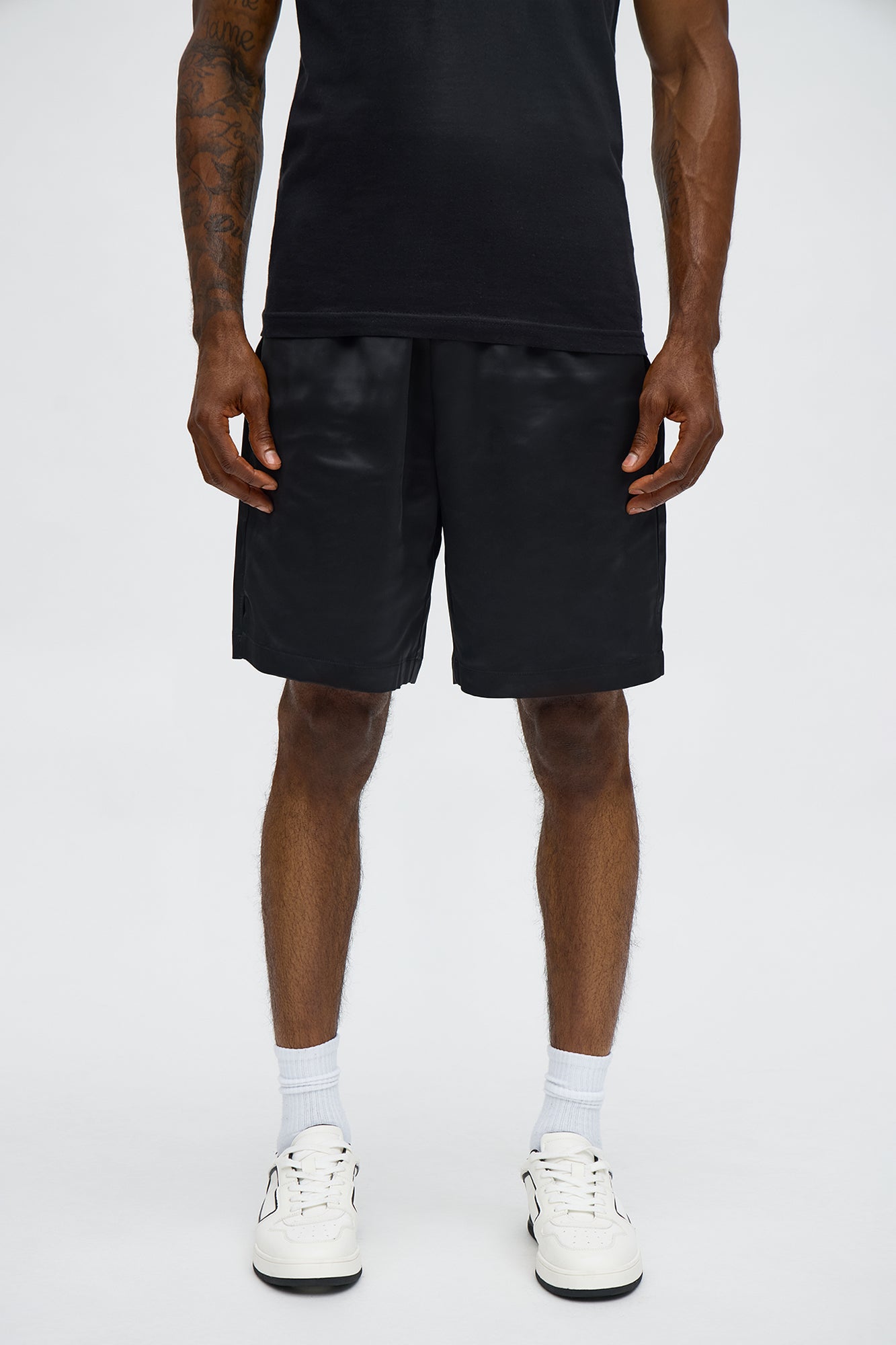 Tribeca Gloss Short - Black