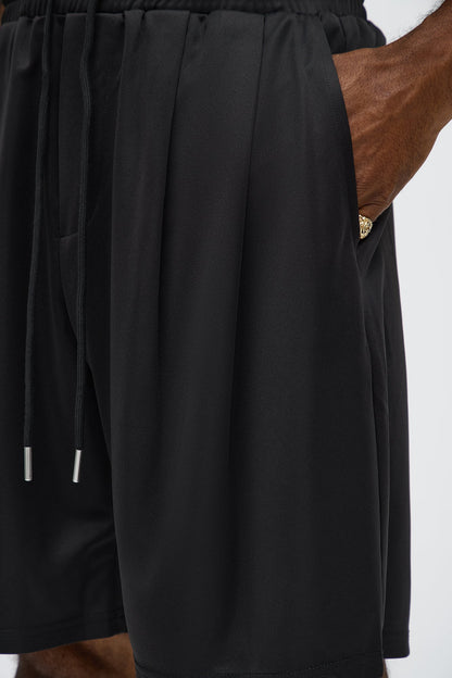 Easy Flow Pleated Short - Black