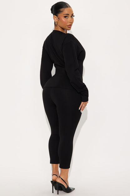 Step It Up Ponte Capri Set - Black