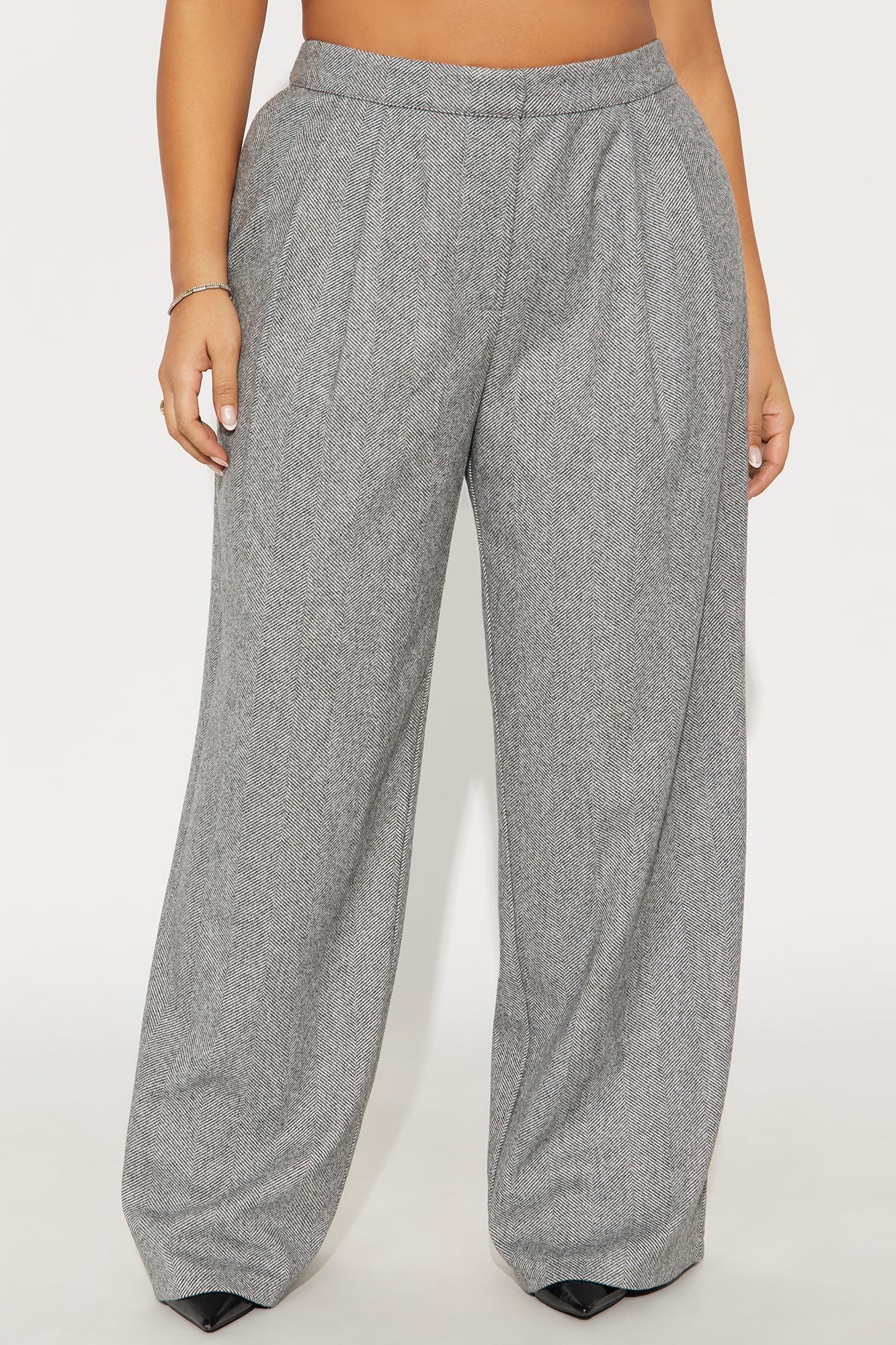 Timeless Chic Herringbone Trouser 32″ - Light Grey