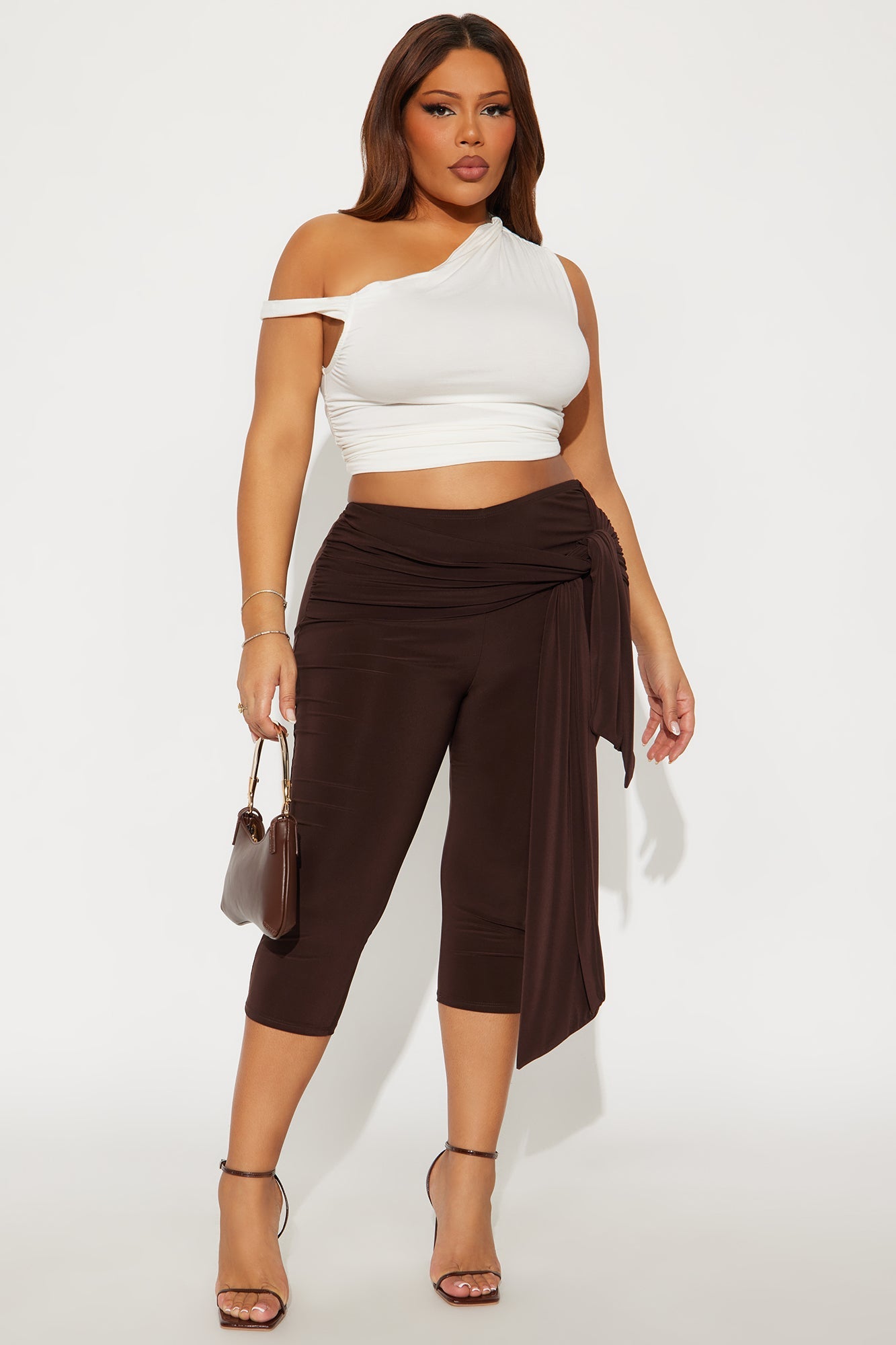 Verona Mid Rise Tie Waist Capri Legging 19″ - Chocolate