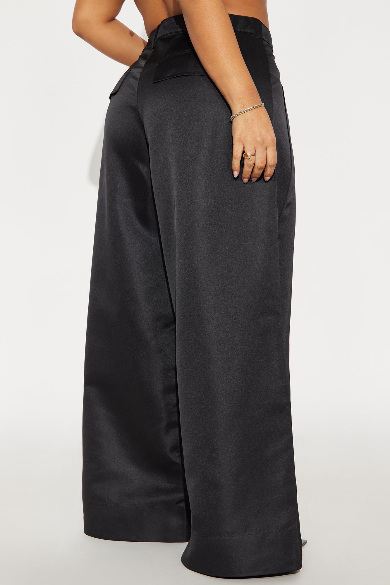 Satin Seduction Low Rise Wide Leg Pant 33 - Black