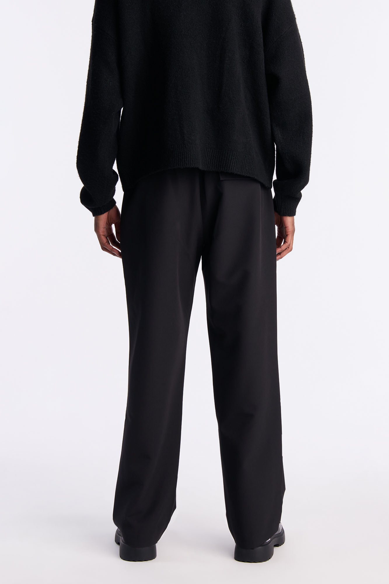 Straight Riven Elastic Waist Tech Pant - Black