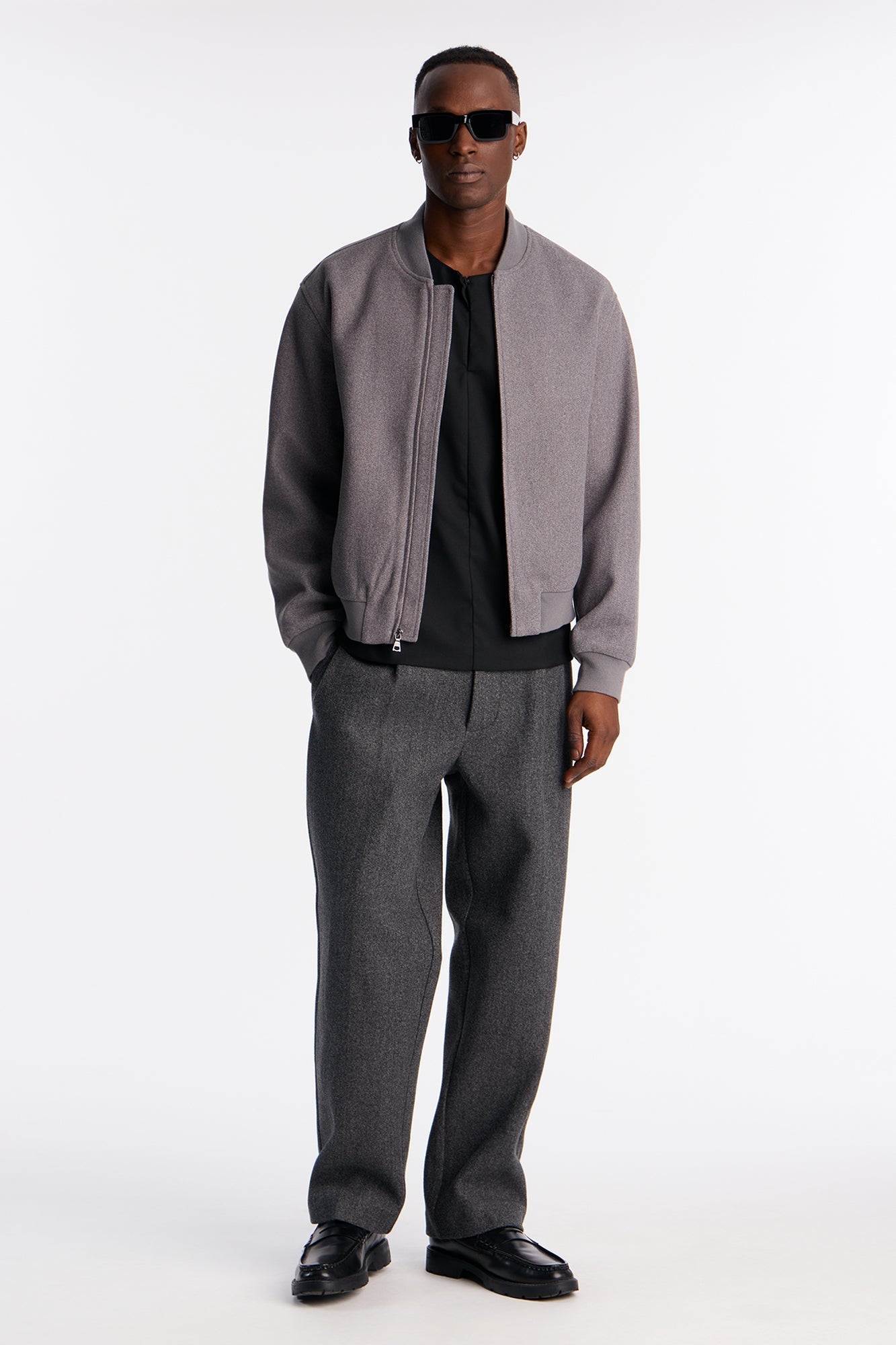 Midtown Relaxed Pant - Charcoal