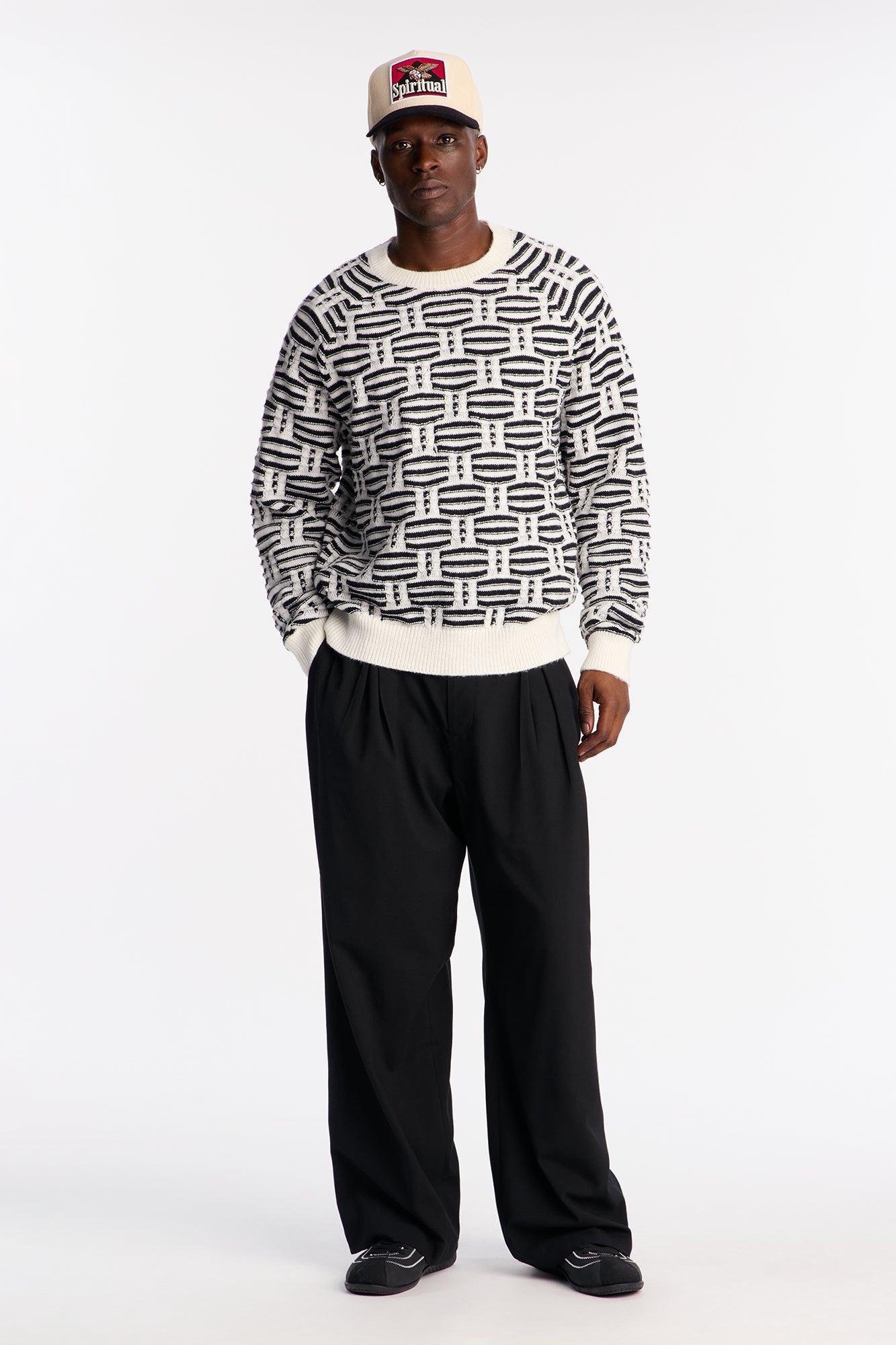 Forward Crewneck Sweater - Black/White